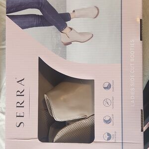 Serra side cut booties